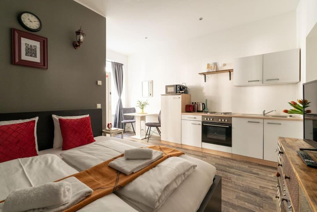 Chic Studio By City Center By Hm Wien Eksteriør bilde